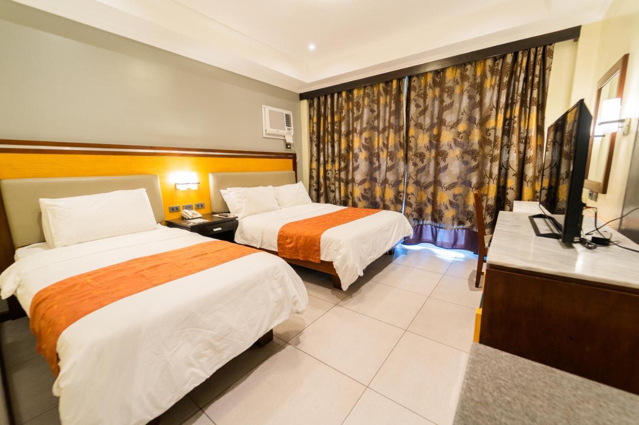 Mo2 Westown Hotel Iloilo Exteriér fotografie