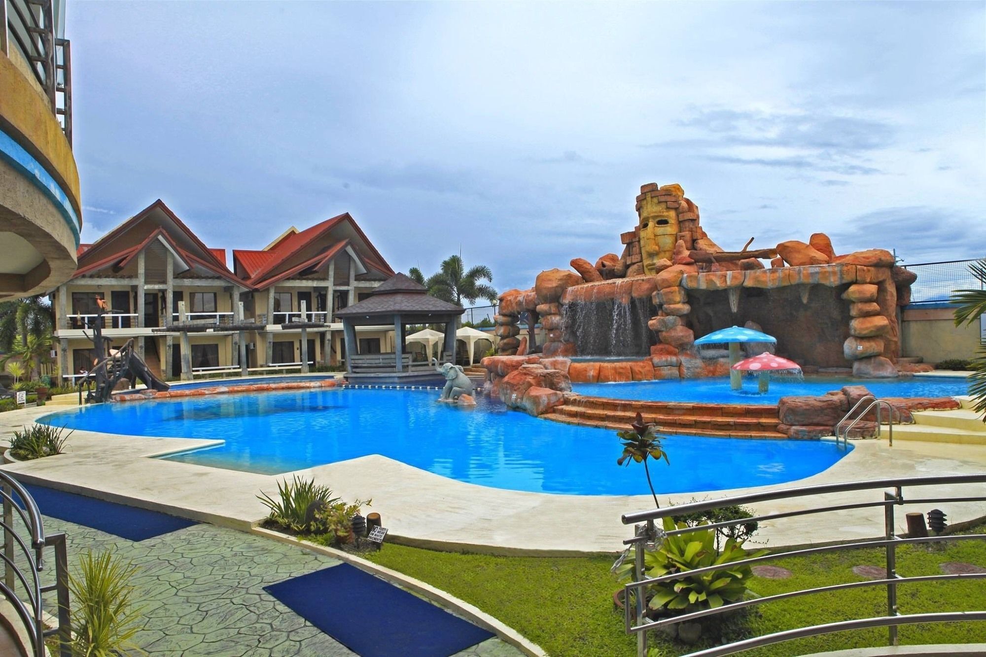 Mo2 Westown Hotel Iloilo Exteriér fotografie
